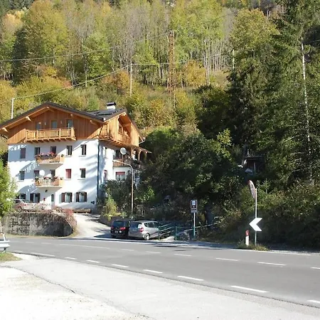 아파트 La Ciesa Dei Siori